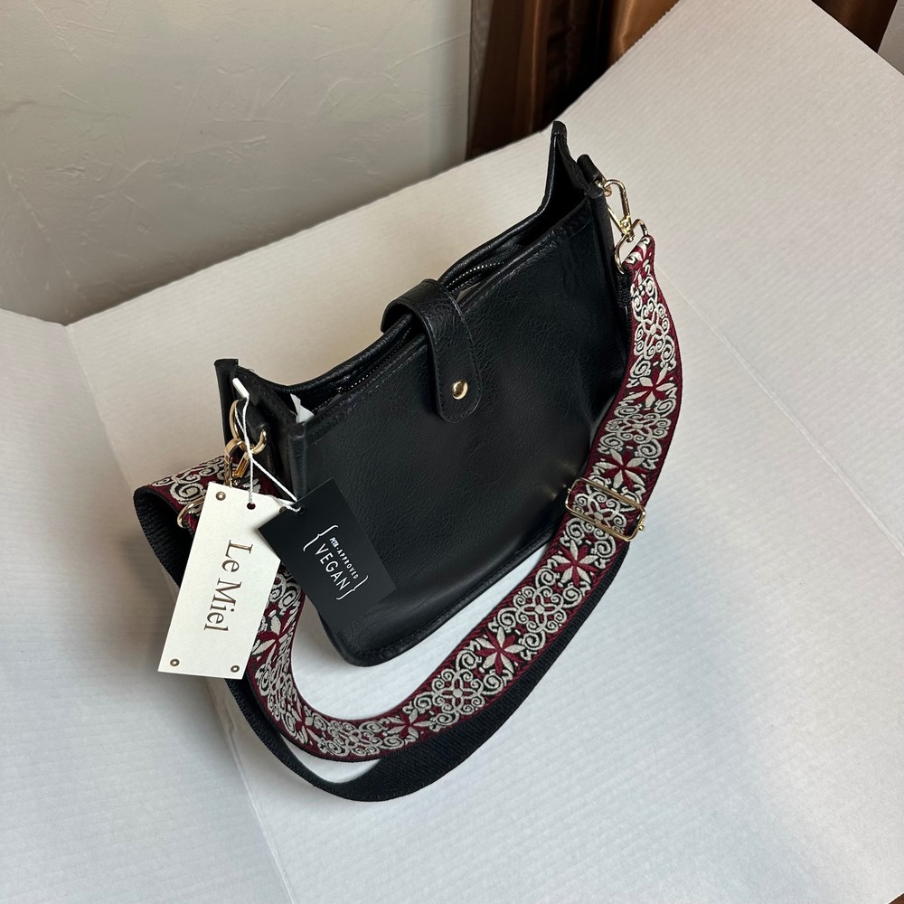 Le Miel Black Vegan Leather Crossbody Messenger Bag Embroidered Guitar Strap NEW - Picture 3 of 15